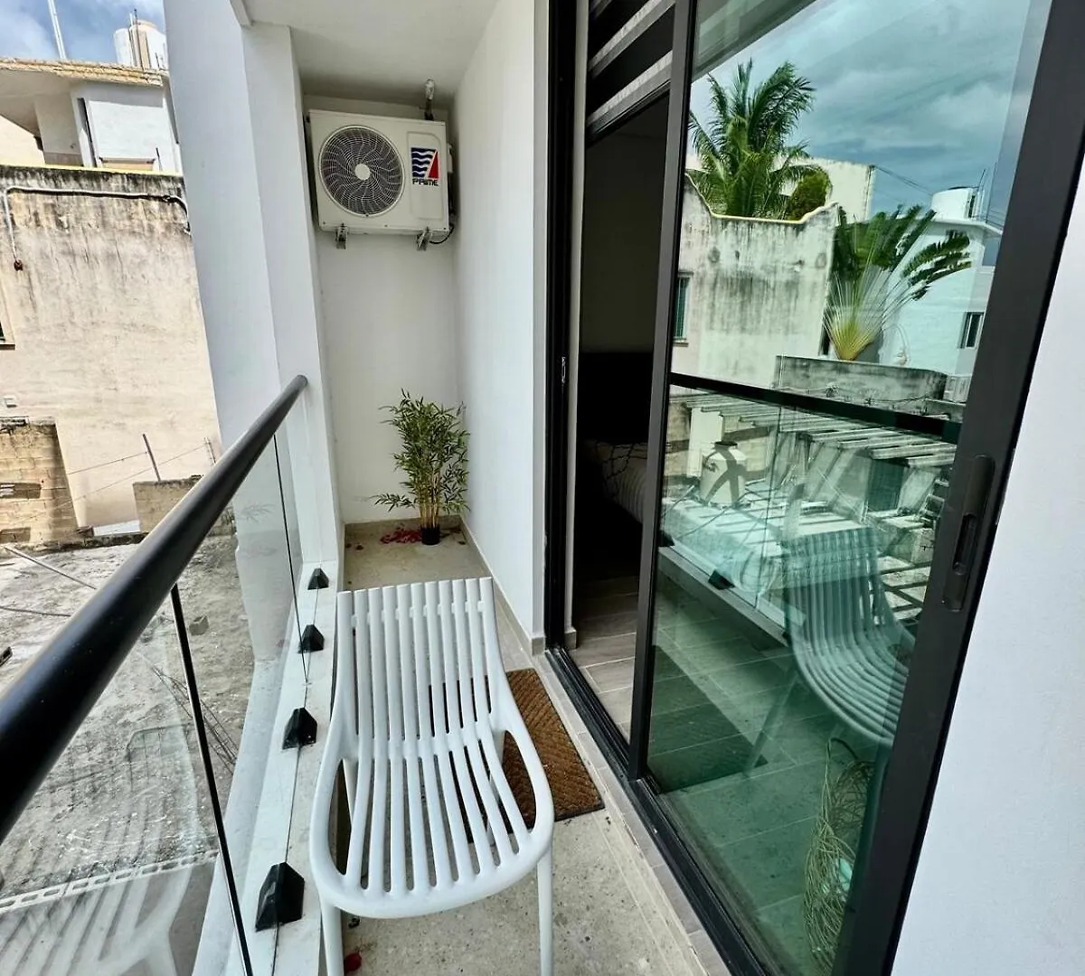פלאייה דל כרמן New Apartment Steps From The Sea And 5Th Avenue!