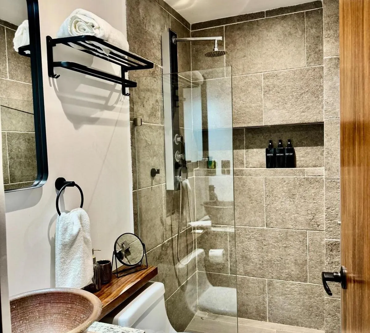 New Apartment Steps From The Sea And 5Th Avenue! Playa del Carmen